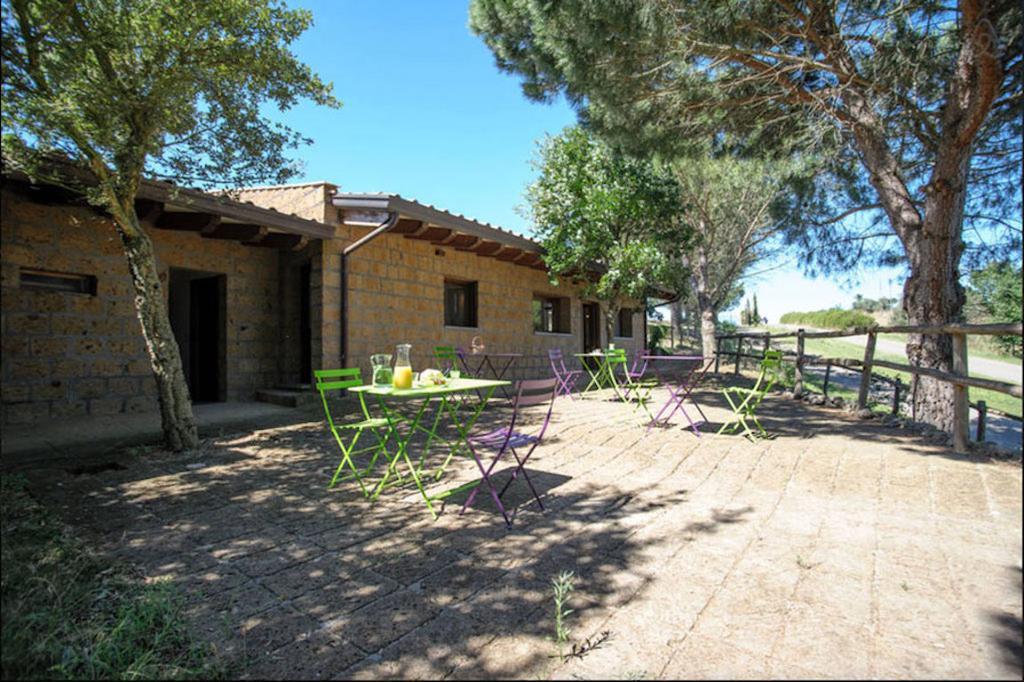 Agriturismo San Giusto Tuscania Bagian luar foto